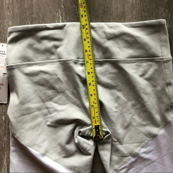 Alo Yoga Sheila Legging - Vapor Grey - Picture 7 of 8